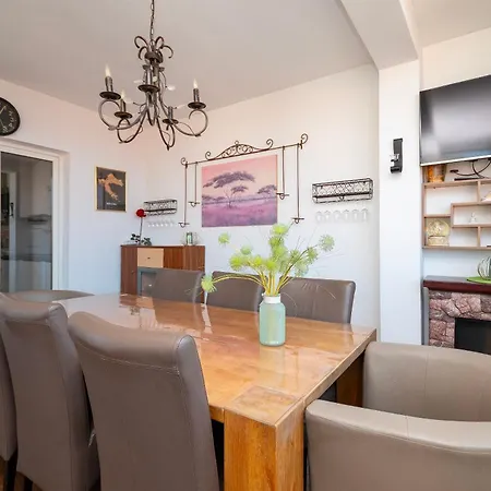 Kiseli Apartmán *